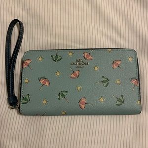 Coach Beach Umbrella & Sun Phone Wallet